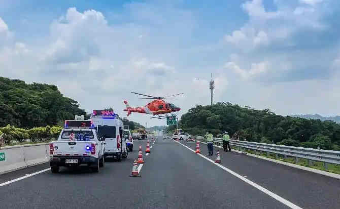 横峰高速公路汽车救援案例